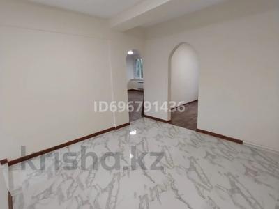 4-бөлмелі пәтер · 117.1 м² · 1/2 қабат, Азербаева 9/10, бағасы: 18.9 млн ₸ в Енбекши (Карасайский район)