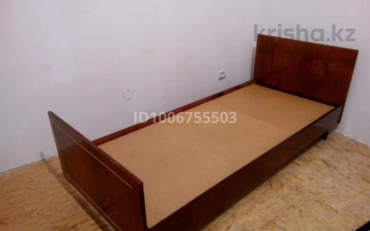 1 бөлме · 13 м², Серикбаев 1/2, бағасы: 140 000 ₸ в Усть-Каменогорске — фото 2