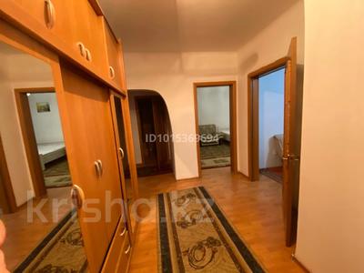 2-комнатная квартира · 78 м² · 6/9 этаж, мкр Аксай-1А 21 за 43 млн ₸ в Алматы, Ауэзовский р-н