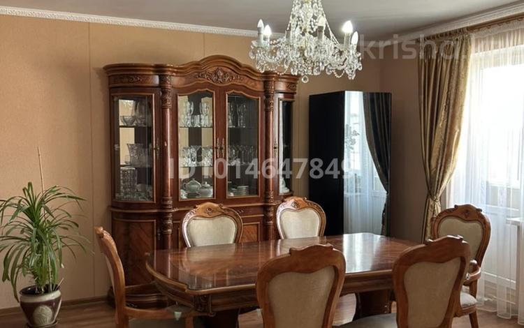 4-комнатная квартира · 80 м² · 7/10 этаж, Майкудук, Мкр Голубые пруды 4б за 40 млн ₸ в Караганде, Алихана Бокейханова р-н — фото 2