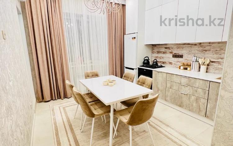 2-комнатная квартира, 71 м², 4/5 этаж, мкр. Алтын орда 348 — мкр. Алтын орда