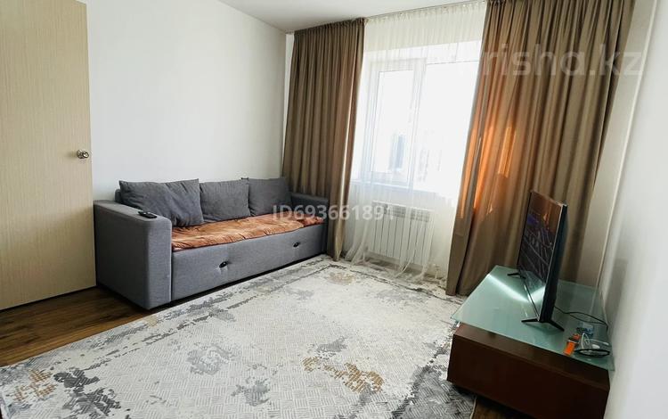 1-комнатная квартира, 30 м², 2/5 этаж, Шафика Чокина 6