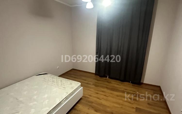 2-комнатная квартира, 55 м², 11/12 этаж помесячно, Сатпаева 90/20