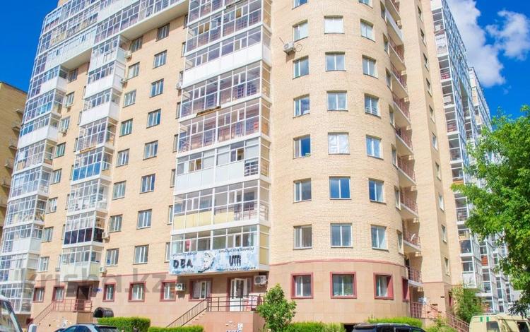 2-бөлмелі пәтер · 90 м² · 12/12 қабат, Торайгырова 2, бағасы: ~ 25.3 млн ₸ в Астане, р-н Байконур — фото 2