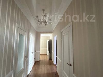 4-комнатная квартира · 127 м² · 10/12 этаж, мкр 11 за 36 млн 〒 в Актобе