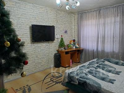1-бөлмелі пәтер · 26 м² · 4/5 қабат, мкр Самал 10, бағасы: 8 млн ₸ в Талдыкоргане