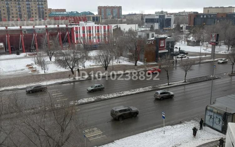 3-бөлмелі пәтер · 68 м² · 6/9 қабат, Абилхаир хана 65, бағасы: 27 млн 〒 в Актобе — фото 2