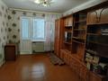 2-бөлмелі пәтер, 50 м², 1/5 қабат, мкр 8 74 — Возле 1 школы, бағасы: 15 млн 〒 в Актобе, мкр 8 — фото 5