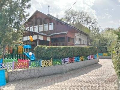 Свободное назначение, офисы, образование, развлечения · 367 м² за ~ 271.8 млн 〒 в Алматы, Медеуский р-н