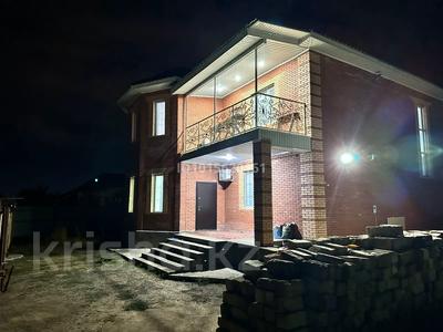 Жеке үй · 7 бөлме · 320 м² · 12 жүзд., Жалантос батыр 622/1, бағасы: 65 млн ₸ в Актобе, жилой массив Акжар-2