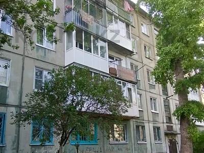 4-комнатная квартира, 60 м², 4/5 этаж, Амурская 8 за 19.3 млн 〒 в Усть-Каменогорске