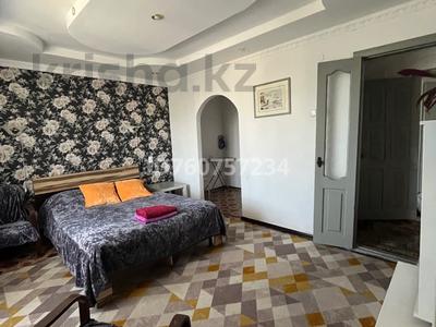 Продажа квартир в Западно-Казахстанской обл.: 1-комнатная квартира · 33 м² · 5/5 этаж, Ихсанова 52 — Ихсанова и кердери за 12 млн 〒 1-комнатная квартира · 33 м² · 5/5 этаж, Ихсанова 52 — Ихсанова и кердери за 12 млн 〒 в Уральске, мкр Школьник