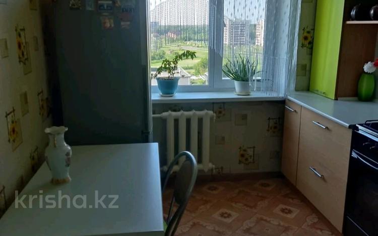 3-комнатная квартира · 65 м² · 8/9 этаж, Жукова за 23.4 млн ₸ в Петропавловске — фото 2