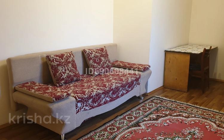 1-комнатная квартира, 30 м², 1/2 этаж помесячно, мкр Дубок-2 66