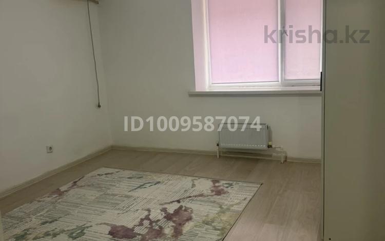 1-комнатная квартира · 43 м² · 5/9 этаж, мкр Береке 21 за 125 000 〒 в Атырау — фото 2