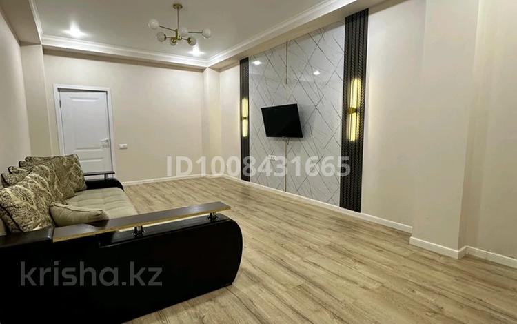 2-бөлмелі пәтер · 92 м² · 10/10 қабат, 17-й мкр 24 — Таным, бағасы: 29 млн ₸ в Актау — фото 2
