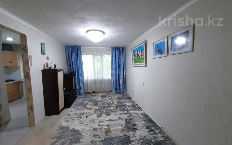 1-комнатная квартира · 32.2 м² · 1/5 этаж, пр. Металлургов за 5.6 млн ₸ в Темиртау — фото 2