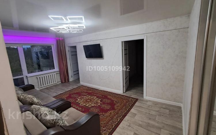 3-комнатная квартира · 70 м² · 4/5 этаж, Михаэлиса за 250 000 ₸ в Усть-Каменогорске — фото 2