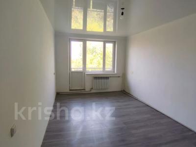 4-комнатная квартира · 70 м² · 5/5 этаж, 7 мкр 20 за 18.2 млн 〒 в Таразе