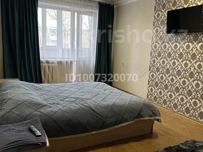 1-комнатная квартира · 32 м² · 4/5 этаж, Майкудук, 13й микрорайон 40 — Ресторан Абиба , супермаркет Аян за 2 000 ₸ в Караганде, Алихана Бокейханова р-н