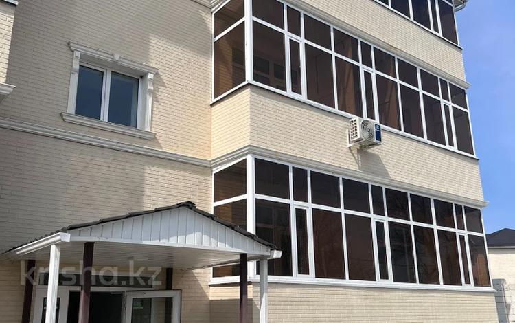 4-комнатная квартира, 153 м², 3/3 этаж, Кашаганова за 47 млн 〒 в Таразе — фото 2