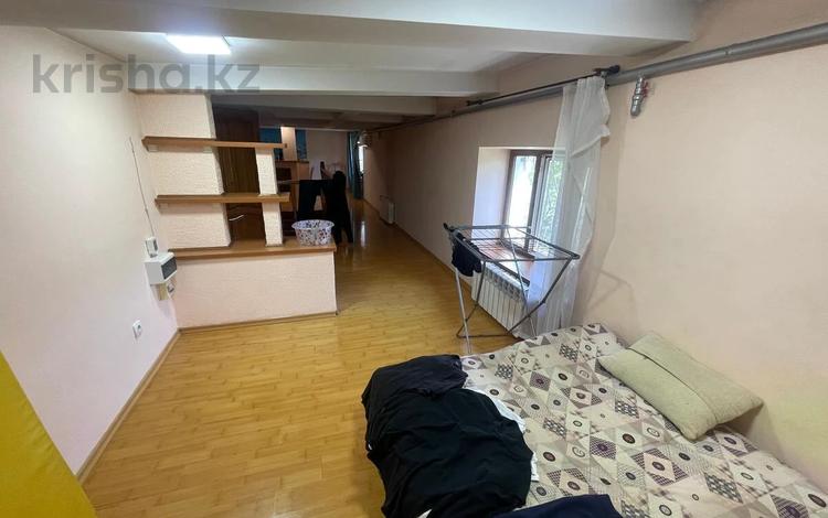 3-комнатная квартира · 160 м² · 5/5 этаж, Достык 119 за 90 млн ₸ в Алматы, Медеуский р-н — фото 2