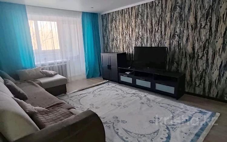 2-бөлмелі пәтер · 50 м² · 2/12 қабат, Назарбаев 235, бағасы: 150 000 ₸ в Уральске — фото 2