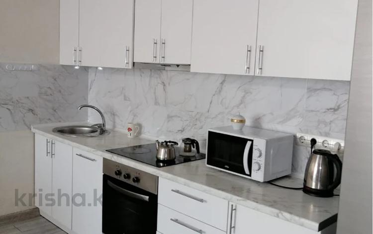 2-бөлмелі пәтер · 62 м² · 6/13 қабат, Просп. Назарбаева 28, бағасы: 300 000 ₸ в Алматы, Медеуский р-н — фото 2