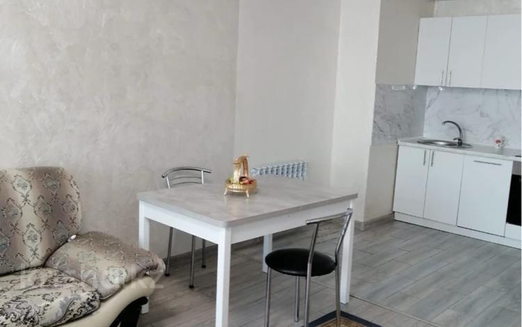 2-комнатная квартира · 62 м² · 6/13 этаж, Просп. Назарбаева 28 за 300 000 ₸ в Алматы, Медеуский р-н — фото 3