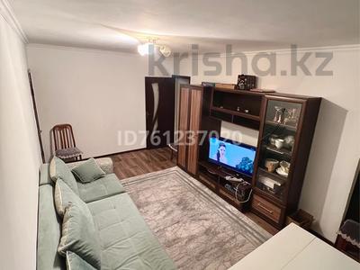 3-бөлмелі пәтер · 50 м² · 1/4 қабат, мкр Теректы, Орталык 25 — Орталык, бағасы: 21 млн ₸ в Алматы, Алатауский р-н
