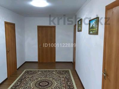 15-комнатная квартира · 500 м², Жумабаева 11 — В центре за 5 000 〒 в Бурабае