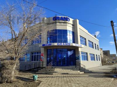 Продажа коммерческой недвижимости в Улытау обл.: Свободное назначение, офисы, магазины и бутики, склады, салоны красоты, медцентры и аптеки, образование, развлечения · 862.9 м² за 588 млн 〒 Свободное назначение, офисы, магазины и бутики, склады, салоны красоты, медцентры и аптеки, образование, развлечения · 862.9 м² за 588 млн 〒 в Сатпаев