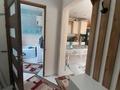 5-бөлмелі пәтер · 66.2 м², Геологическая 54 кв 5 — Находится возле садика Алмажан, бағасы: 11 млн ₸ в Подстепном — фото 2