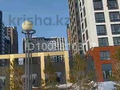 3-комнатная квартира · 99.8 м² · 8/18 этаж, Е 882 7 за 48 млн 〒 в Астане, Нура р-н