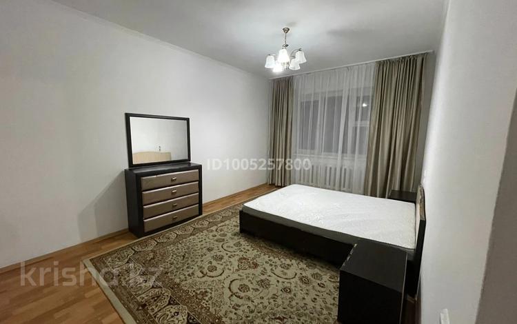 1-комнатная квартира · 47 м² · 2/5 этаж, мкр Аксай-3А дом 41 кв6 за 220 000 ₸ в Алматы, Ауэзовский р-н — фото 2