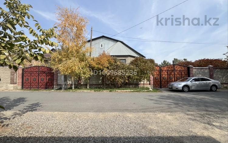 Отдельный дом · 5 комнат · 200 м² · 10 сот., мкр Аса, 2 переулок Бауыржан момышулы 37 — Зеленый ковер рядом 10мкр частные дома за 55 млн 〒 в Таразе — фото 2