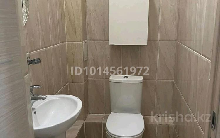 3 бөлме · 72 м² · 2/4 қабат, Кашгарская 71, бағасы: 68 000 ₸ в Алматы, Бостандыкский р-н — фото 2