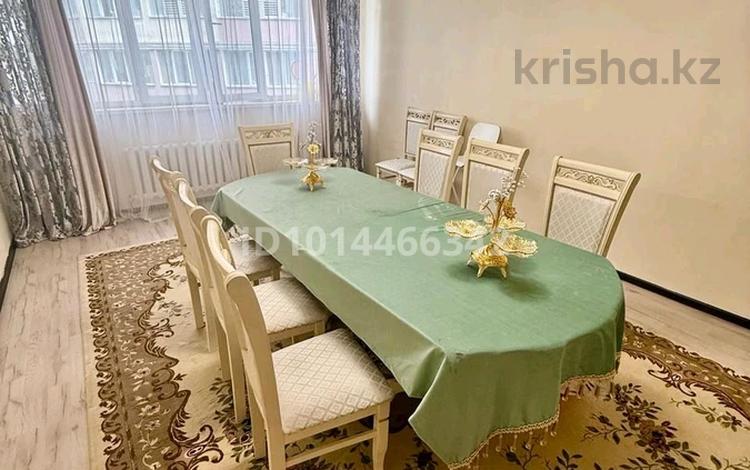 2-комнатная квартира · 93 м² · 3/12 этаж, мкр Шугыла, Жуалы за 300 000 ₸ в Алматы, Наурызбайский р-н — фото 2