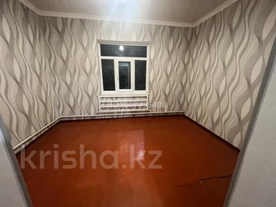 Отдельный дом · 4 комнаты · 130 м², мкр Самал-3, Егемен ел 98 — Утегенова улица за 150 000 〒 в Шымкенте, Абайский р-н