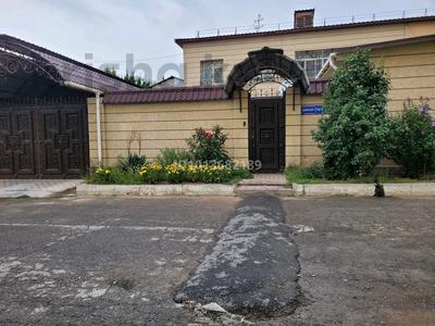 Үйдің бір бөлігі · 4 бөлме · 111.7 м² · 1 жүзд., Нұрсәт ш/а 74/1, бағасы: 75 млн ₸ в Шымкенте, Каратауский р-н