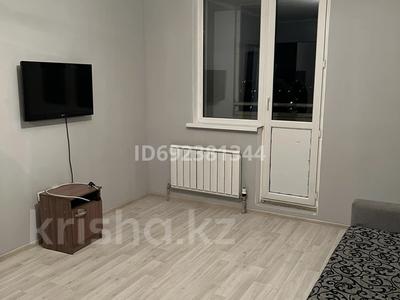 1-комнатная квартира, 38 м², 10/12 этаж помесячно, мкр Акбулак, Байтерекова 111 за 190 000 〒 в Алматы, Алатауский р-н