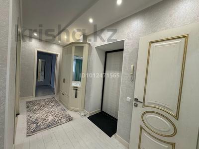 2-бөлмелі пәтер · 78 м² · 3/9 қабат, мкр Кадыра Мырза-Али, бағасы: 32 млн ₸ в Уральске