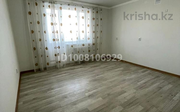 1-бөлмелі пәтер · 29 м² · 2/6 қабат, Республики 18Б — Абая, бағасы: 13 млн ₸ в Косшы — фото 2