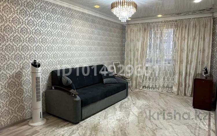 2-бөлмелі пәтер · 66 м² · 4/5 қабат, Сатпаева 10, бағасы: 12 млн ₸ в Таразе — фото 2