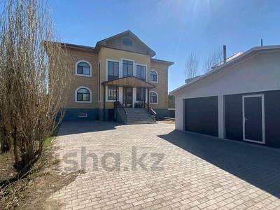 Отдельный дом · 8 комнат · 500 м² · 17 сот., мкр Комсомольский за 3 млн 〒 в Астане, Есильский р-н
