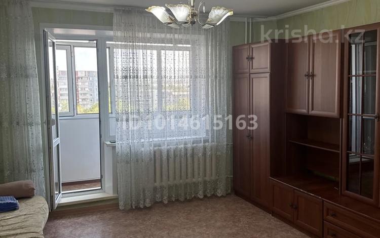 1-бөлмелі пәтер · 38 м² · 8/9 қабат, 27-шағынаудан 8, бағасы: 14.5 млн ₸ в Караганде, Казыбек би р-н — фото 2
