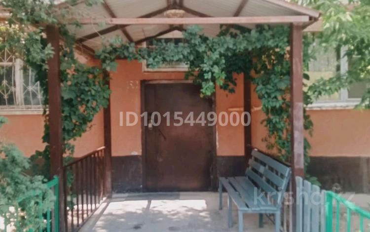 3-бөлмелі пәтер · 60 м² · 2/5 қабат, Бектурганова 17/85, бағасы: 10.5 млн ₸ в  — фото 2