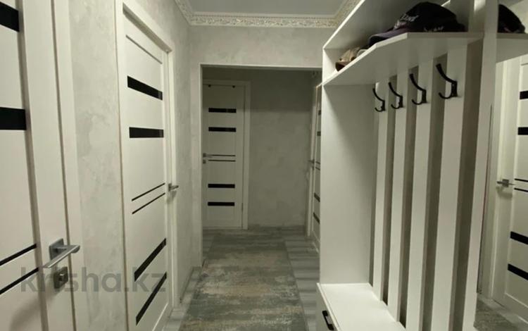 2-бөлмелі пәтер · 55.6 м² · 3/5 қабат, мкр Акжар 155, бағасы: 33 млн ₸ в Алматы, Наурызбайский р-н — фото 2