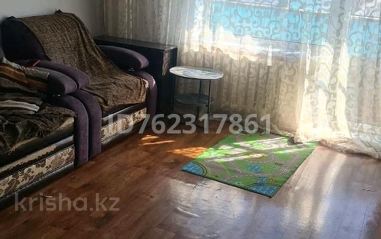 3-бөлмелі пәтер · 60.7 м² · 8/9 қабат, Майкудук, Майкудук, мкр Восток-3 17, бағасы: 18.7 млн ₸ в Караганде, Алихана Бокейханова р-н — фото 2