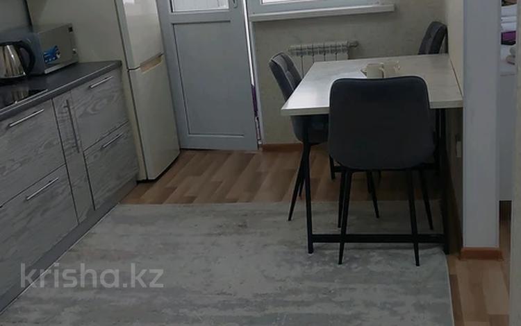 1-комнатная квартира · 45 м² · 2/17 этаж, Кунаева 91 — Рыскулова, Роял плаза за 17 000 〒 в Шымкенте, Аль-Фарабийский р-н — фото 2